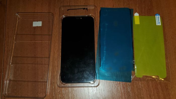 Дисплей iPhone 11 черный (LCD+тачскрин)+стекло в подарок