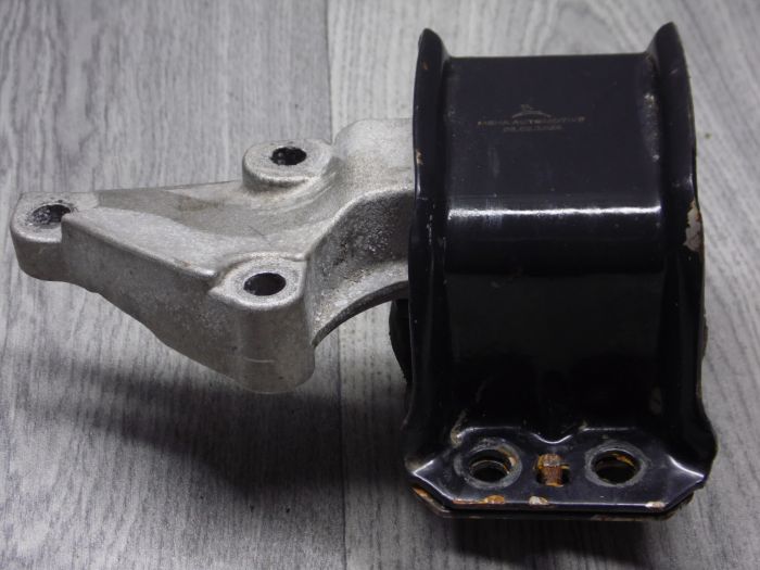 Подушка двигателя правая PEUGEOT 307 2.0 HDI – б/у, оригинал