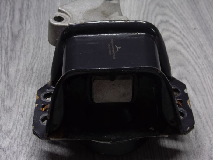 Подушка двигателя правая PEUGEOT 307 2.0 HDI – б/у, оригинал