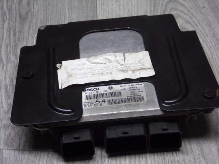 Блок керування двигуном 2.0 HDI Peugeot 307 0281011081, 9647472780 б/в