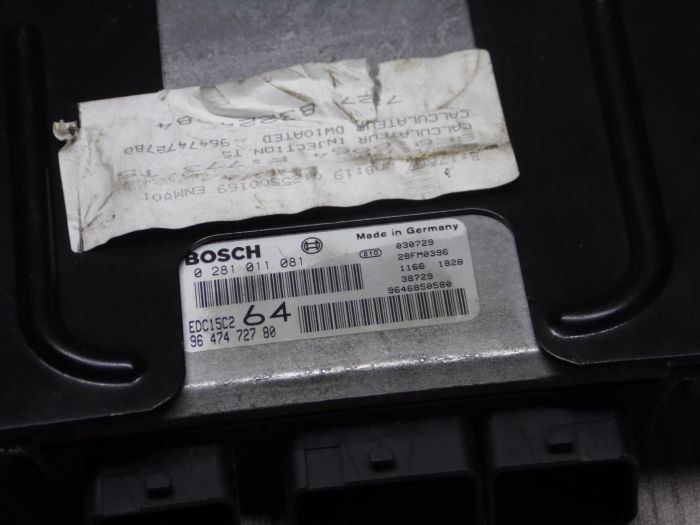 Блок керування двигуном 2.0 HDI Peugeot 307 0281011081, 9647472780 б/в