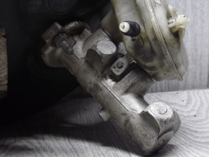 Вакуумний підсилювач гальм з ГТЦ Peugeot 307 (б/в, оригінал) 9643129680